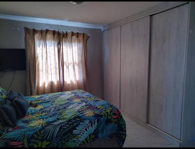 3 BEDROOM HOUSE FOR SALE IN DAWN PARK EXT